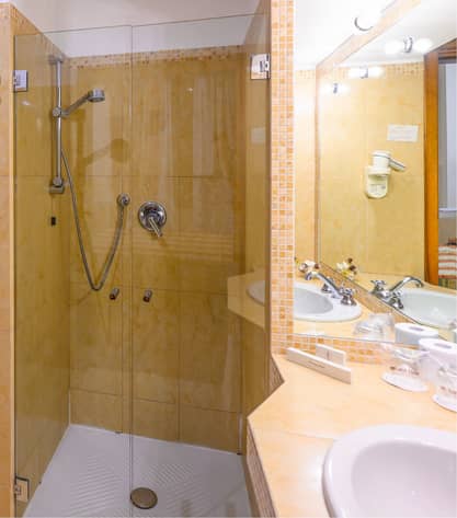 14 Gallery Junior Suite